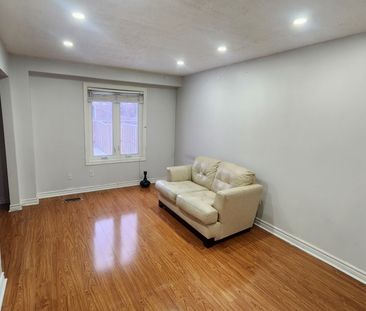 For Lease - 5048 Willowood Drive, Mississauga, Ontario - Photo 1