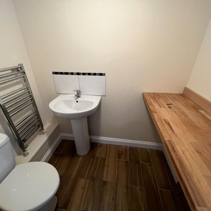 3 bedroom House To Let - Photo 1