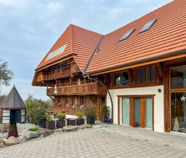 Appartement moderne de 4.5 pièces dans une charmante ferme - Foto 2