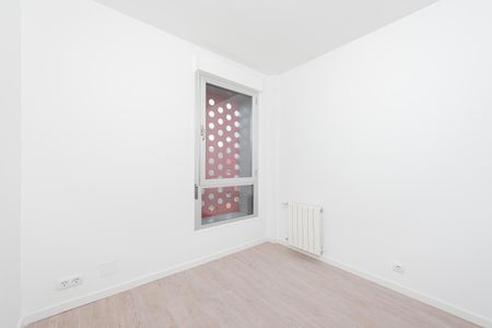 Piso de alquiler en La Rioja, 53, Villanueva de la Cañada ciudad - Photo 3