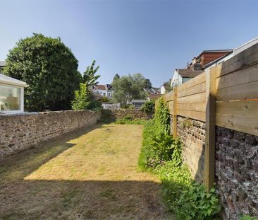 1 bedroom house to rent - Photo 2