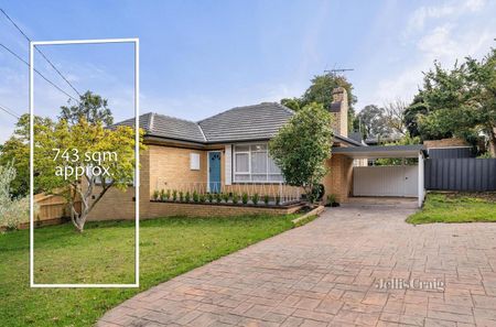 41 Torroodun Street, Mount Waverley - Photo 2