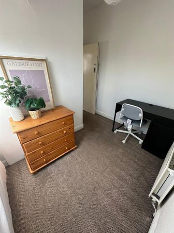 6 bedroom house to rent - Photo 3