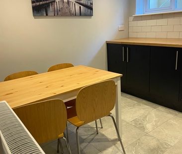 4 Bed Semi-Detached House, Cromwell Road, BS6 - Photo 2