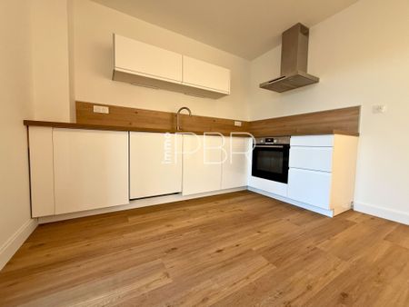 Location Maison 6 pièces 138m² REIMS 51100 - Photo 3