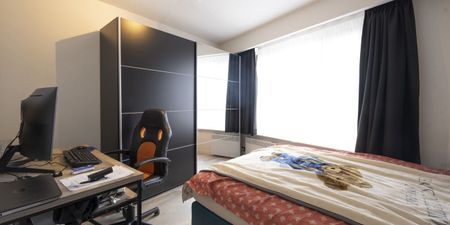 Appartement te huur in Borsbeek voor € 1.100 met 3 slaapkamers - Foto 4