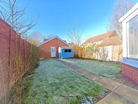 Sika Gardens, Three Mile Cross, Reading, RG7 1WF - Photo 2