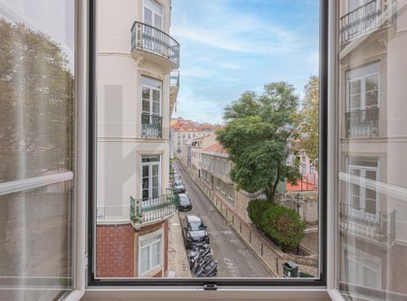 LISBOA, Lisbon - Photo 3