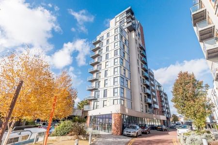 2 Bed Flat, Fairbanks Court, HA0 - Photo 5