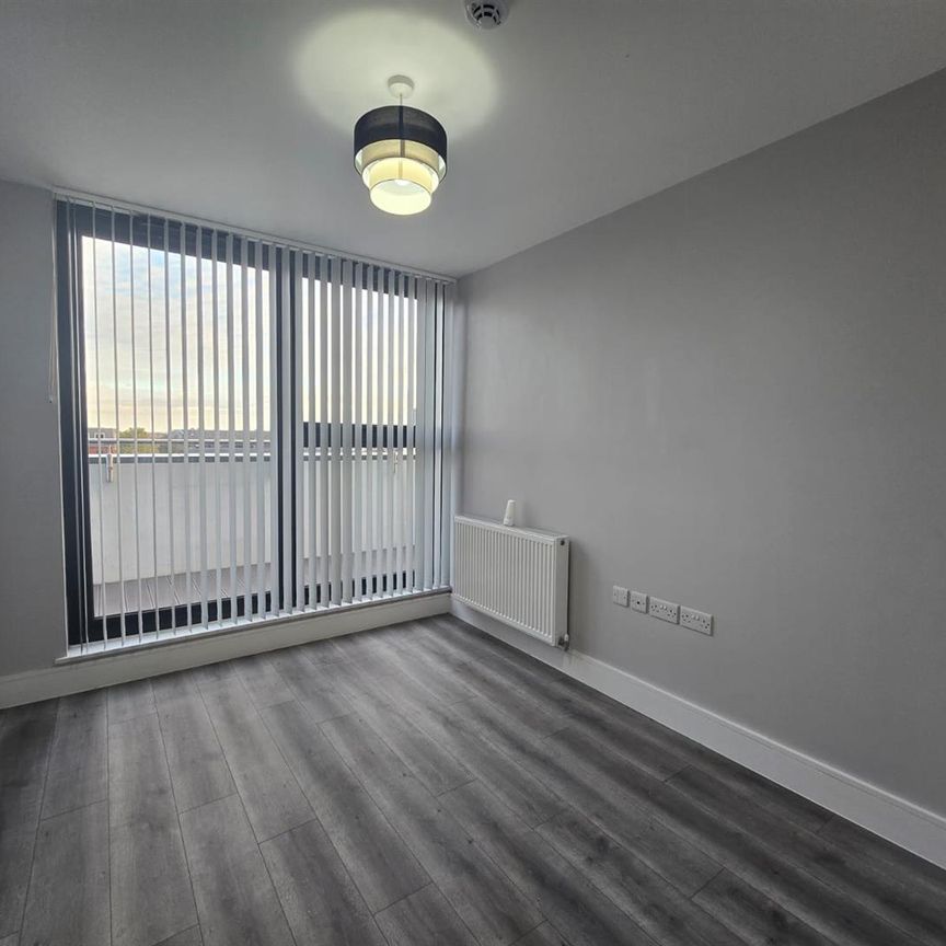 Reston House, 1a Western Road, Romford RM1, London - Photo 1