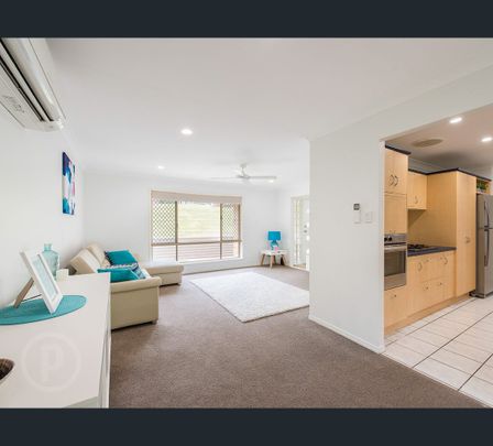 10 Gwandalan Street, Eight Mile Plains, Qld 4113 - Photo 1