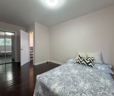 For Lease - 43 Sherwood Forest Drive Unit# Main Floor, Markham, Ont... - Photo 6