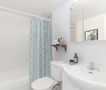 For Lease - 485 Eglinton Avenue Unit# 403, Toronto, Ontario - Photo 3