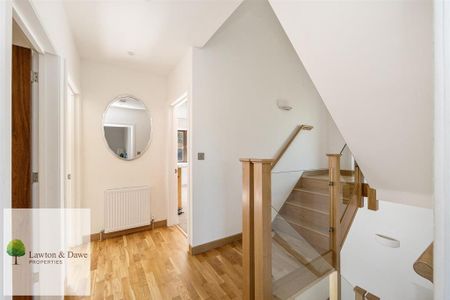 5 bedroom detached house to rent - Photo 4