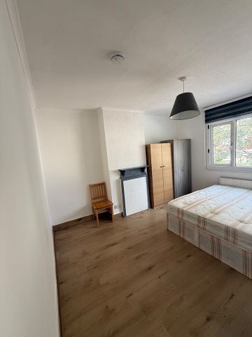 4 Bed Terraced House, Sherringham Avenue, N17 - Photo 4