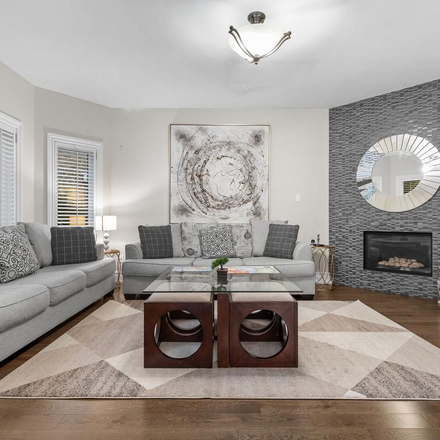 For Lease - 4622 Hewicks Lane, Mississauga, Ontario - Photo 1