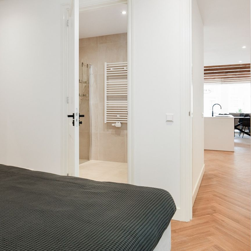 Nieuwezijds Voorburgwal 154A, 1012 SJ, Amsterdam - Foto 1