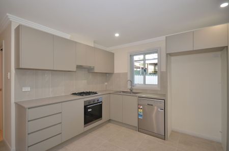 Brand New Granny Flat!! - Photo 4