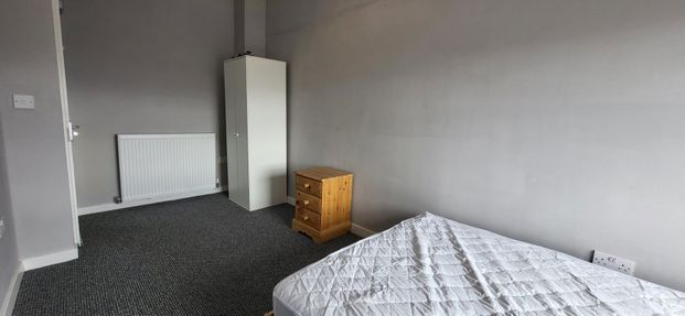 Flat J West Bell Street, Dundee - Photo 1