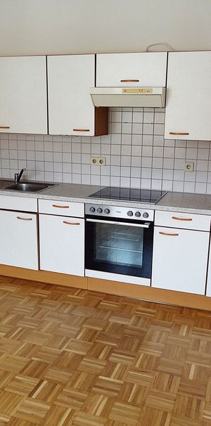 Helle Mietwohnung mit guter Raumaufteilung …! - Foto 1
