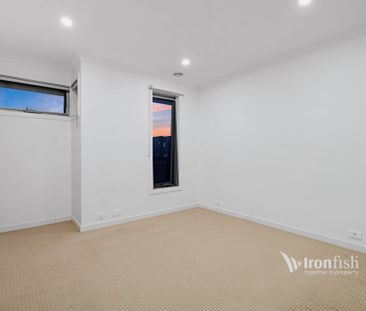 3 Bed, 2 Bath - Photo 4