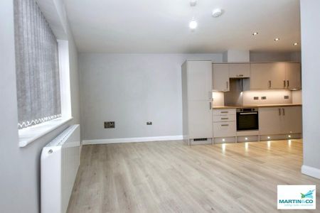 2 bedroom apartment to rent - Photo 4