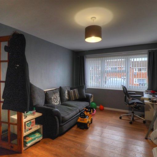 Apple Tree Road, Pershore - Photo 1