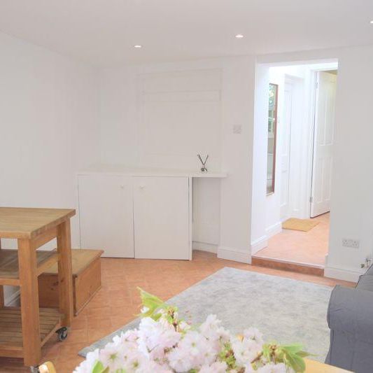 1 bedroom semi-detached house to rent - Photo 1