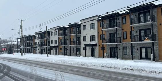 Spacieux Logement 5 1/2 A Louez - Photo 3