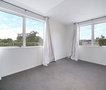 Apartment 3 bedrooms 2 bathroom and 1 carpark - Photo 4