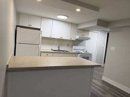 For Lease - 7 Carruthers Crescent Unit# BSMT, Barrie, Ontario - Photo 2