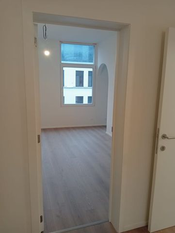 Appartement te huur - Foto 5
