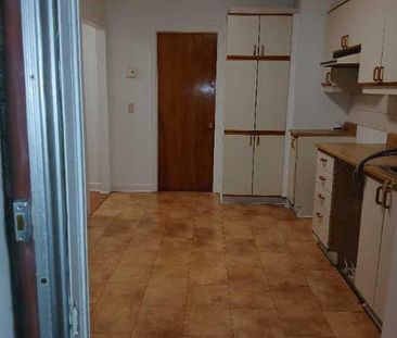Appartement à louer - Vieux-Longueuil : 4 et demi, à l'étage - Photo 2