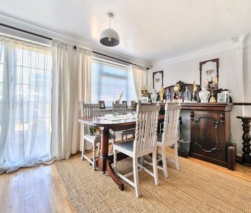 4 bedroom semi-detached house to rent - Photo 3