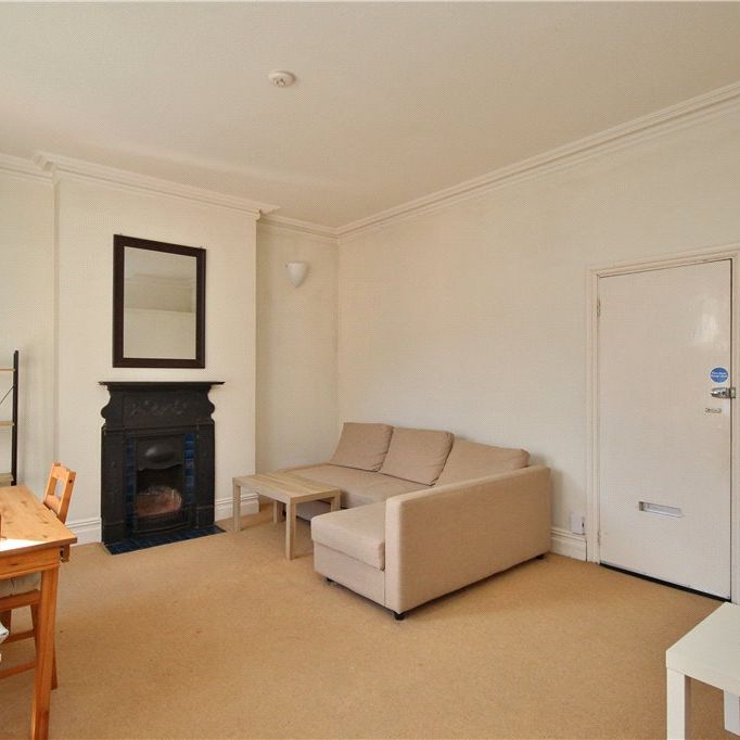 York Road, Guildford, Surrey, GU1 4DE - Photo 1