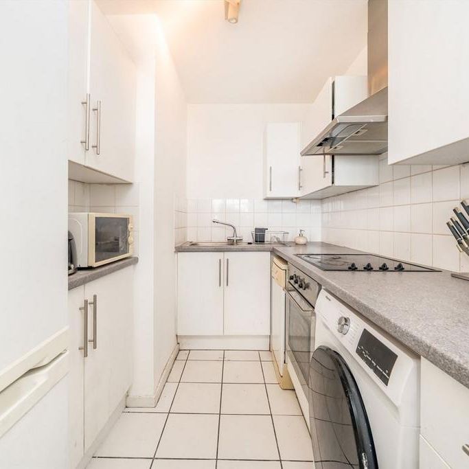 1 bedroom flat to rent - Photo 1