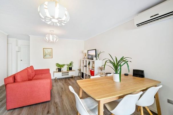 Relaxed Palm Beach Living - Photo 1