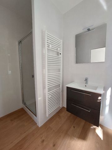 Location Appartement 2 pièces 55m² - Photo 4