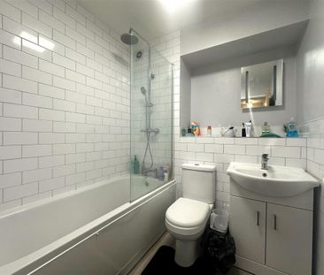 Property to rent - Photo 3