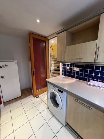 Room in a Shared House, Rush Common Mews, SW2 - Photo 5