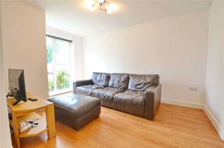 6 bedroom semi-detached house to rent - Photo 3