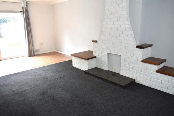 3 bedroom semi-detached house to rent - Photo 1