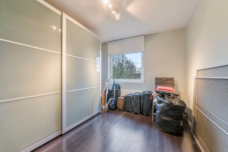 Zeer zonnig en ruim hoekappartement in een rustige wijk - Photo 4