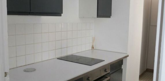 Location Appartement 2 pièces 40m² - Photo 2