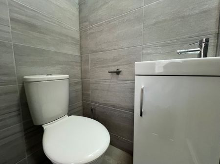 1 bedroom house share to rent - Photo 5