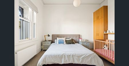 Urban sanctuary - contemporary design meets character - Photo 3