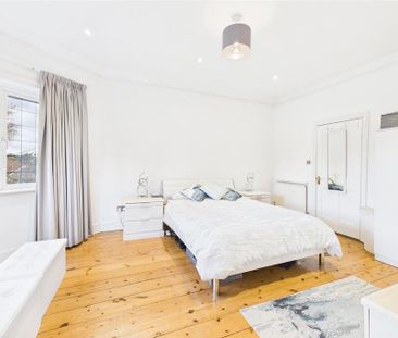 5 bedroom detached house to rent - Photo 4