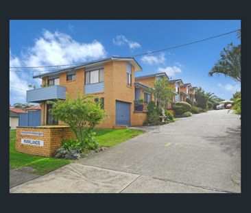 Ideal Townhouse with Space and Practicality - Photo 1