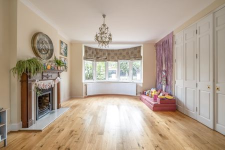 4 bedroom detached house to rent - Photo 3