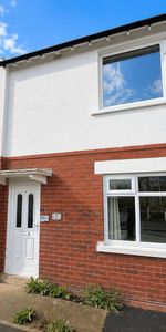4 bedroom terraced house to rent - Photo 3